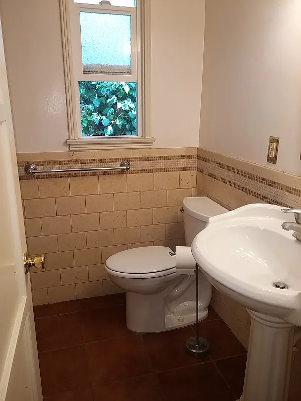 Studio, $2,175 — Photo 3