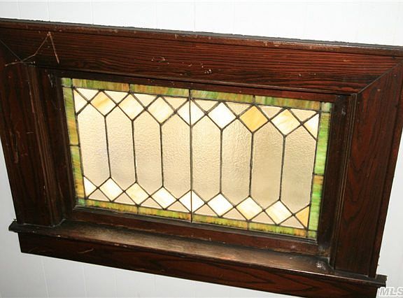 5th image of 62 Carman Ave