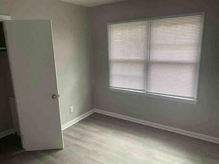 803 Lausanne Dr — Photo 12