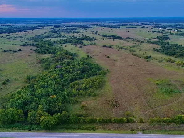 24 State Road 22, Caddo, OK 74729