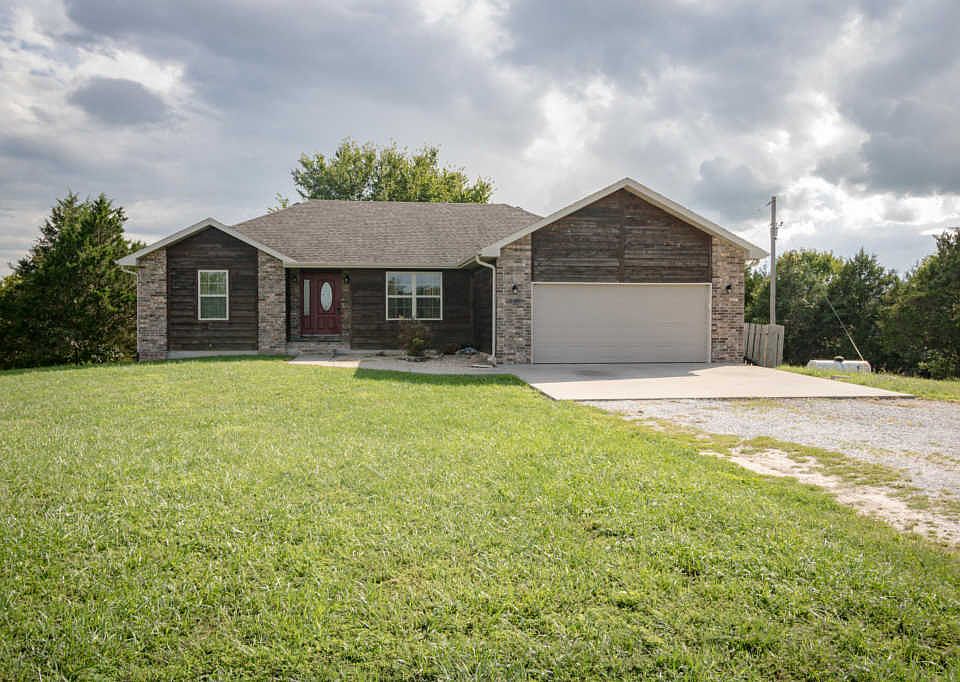 1st image of 260 Leyland Dr
