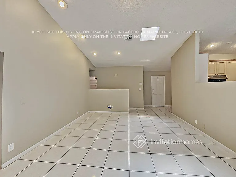 501 NW 107th Ter — Photo 3