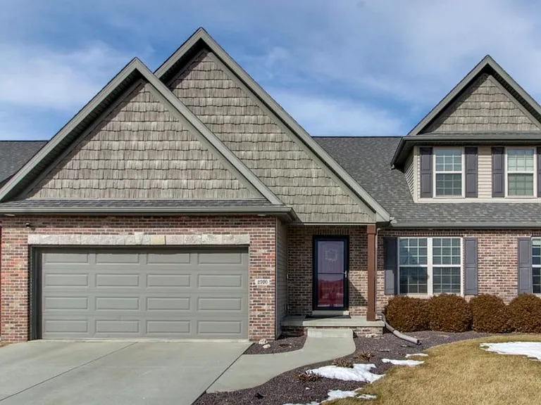 2700 Shepard Rd — Photo 1