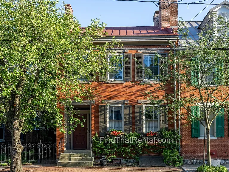 136 W Pomfret St — Photo 2