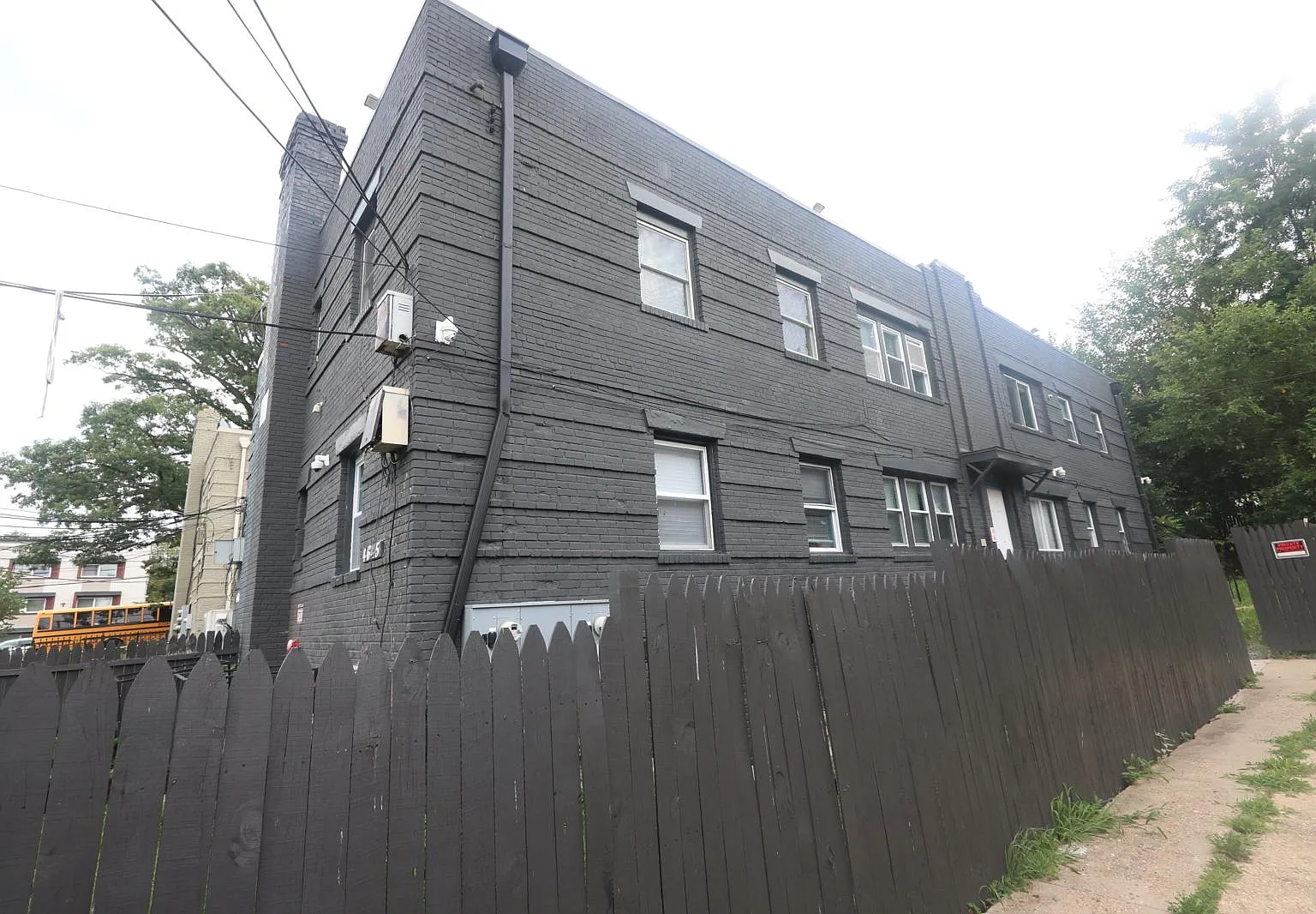4645 Hillside Rd SE — Photo 1