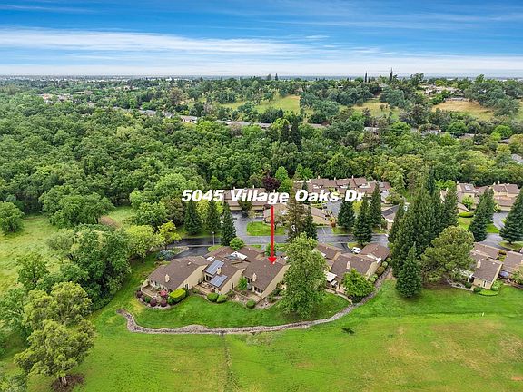 2nd image of 5045 Village Oaks Dr