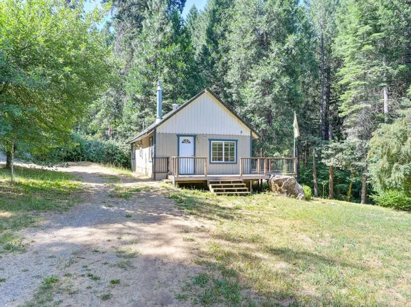 8306 Bramble Rd, Pollock Pines, CA 95726