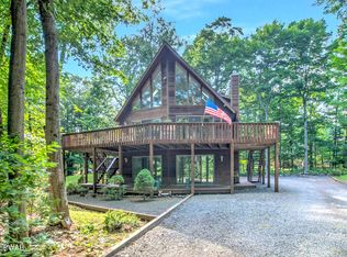 105 Alder Ln, Greentown, PA 18426