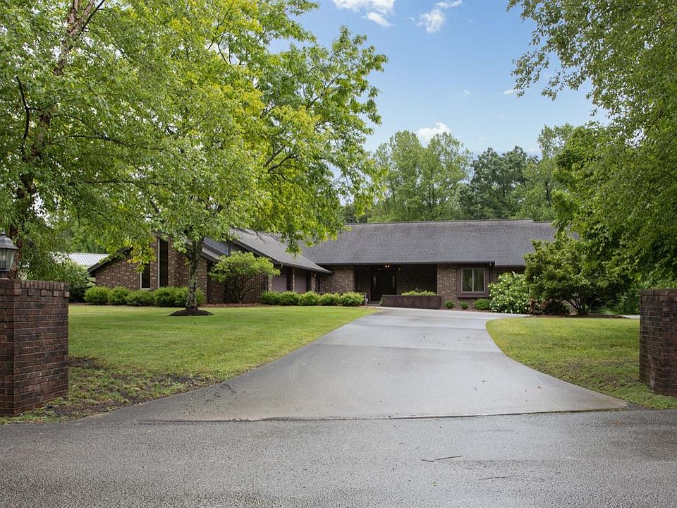 1st image of 83 Woods Edge Ct