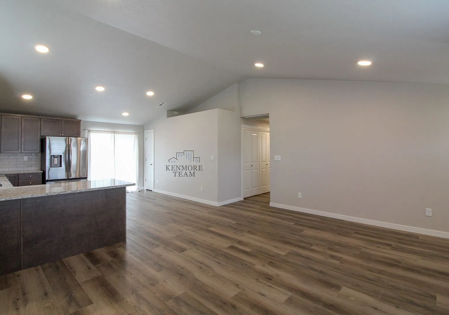 3 Bedroom, 2 Bath Home in Pasco — Photo 3