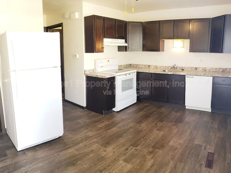 1st image of 2918 Grinnell Ct #13