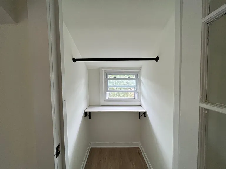 420 Whitney Ave — Photo 38