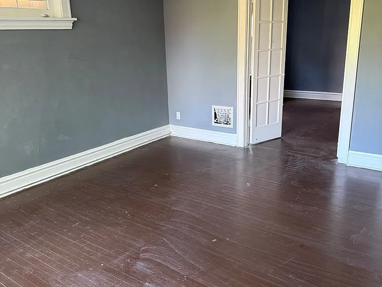4513 Pennsylvania Ave — Photo 2