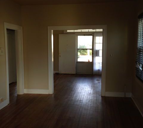 5th image of 1805 Lasalle Ave