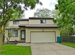 5134 Oak Ridge Dr, Willoughby, OH 44094