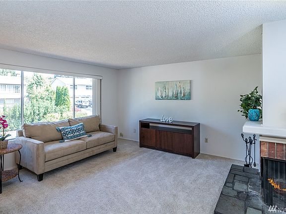2nd image of 12929 NE 131st St