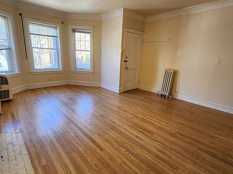 6413 N Newgard Ave #1 — Photo 4