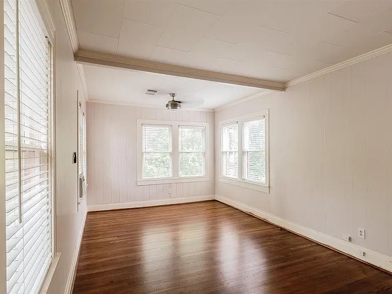 1212 Milford St #1 — Photo 10