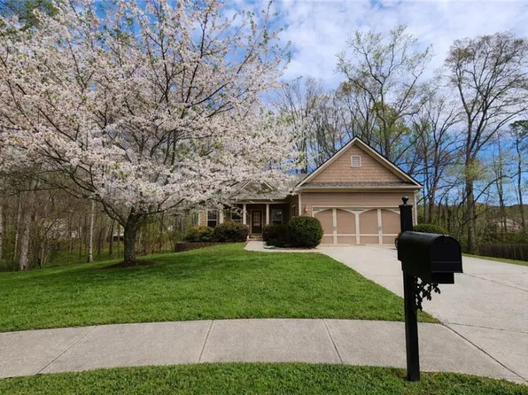 53 Bobbin Ct, Jefferson, GA 30549