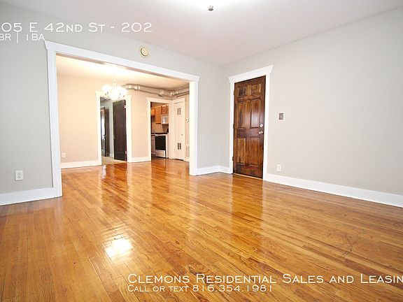 3rd image of 605 E 42nd St APT 202