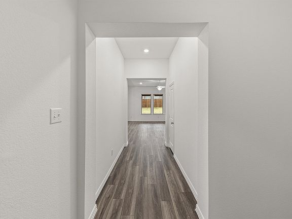 Gateway Parks - Travis Interior Image 4