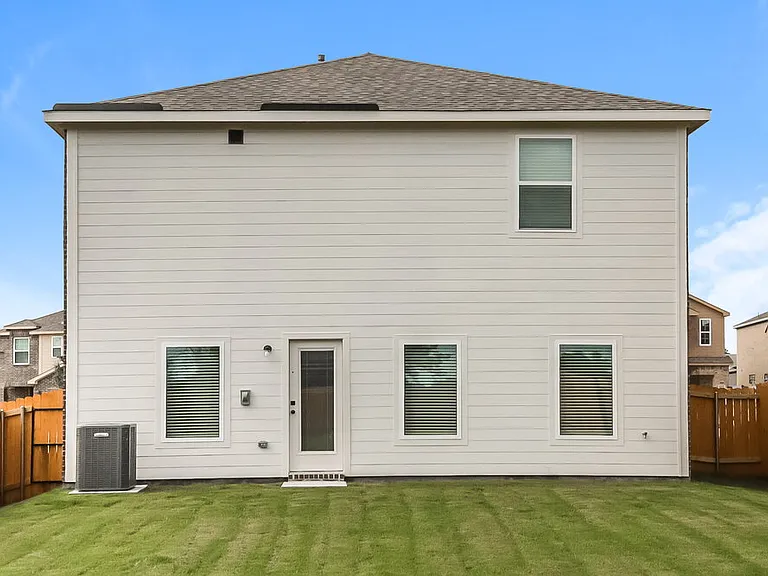 804 Princeton Hts — Photo 17