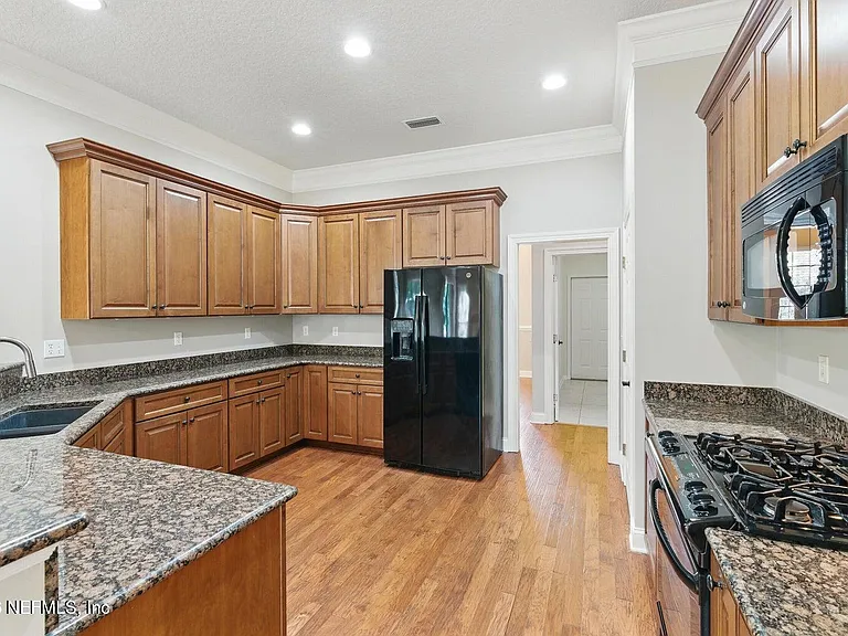 5105 Foliage Way — Photo 4