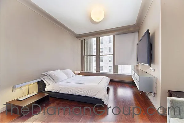 Sold by Diaman Group LLC | media 4