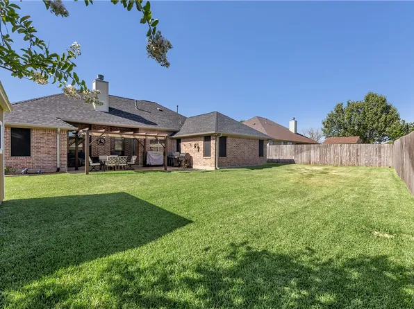 2703 Colony Hills Dr, Bryan, TX 77808