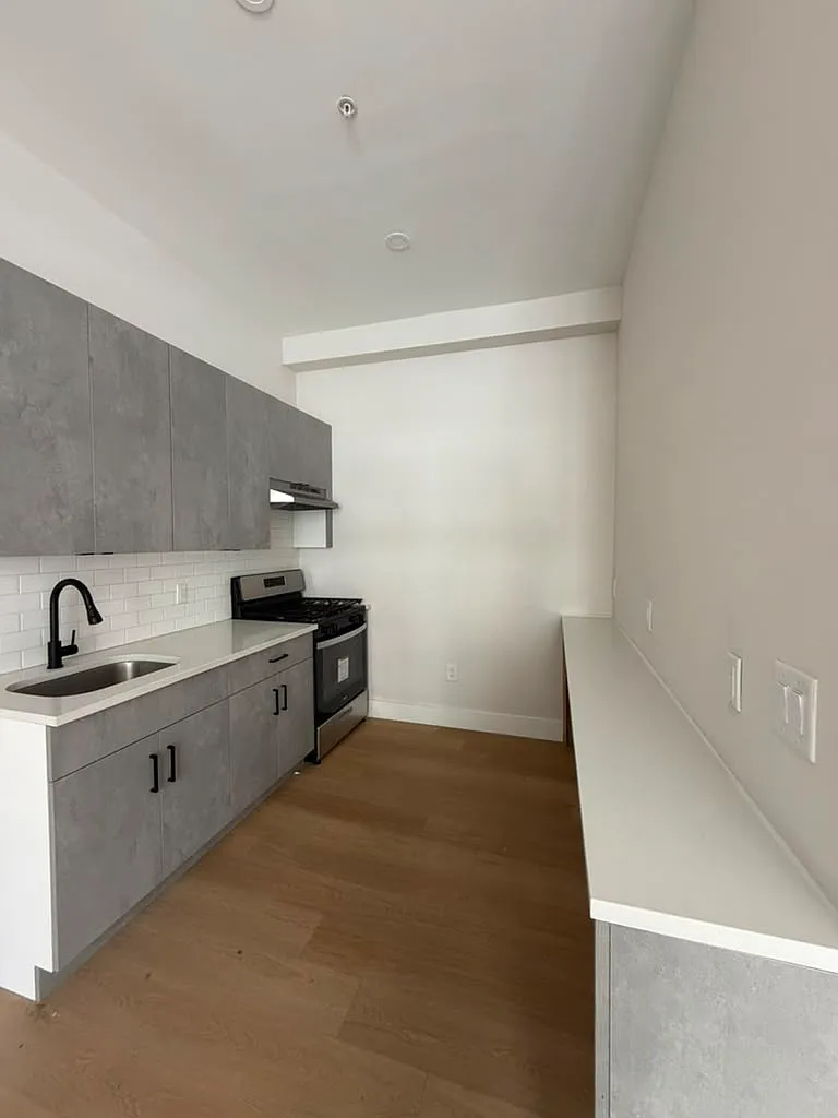Studio, $1,625 — Photo 1