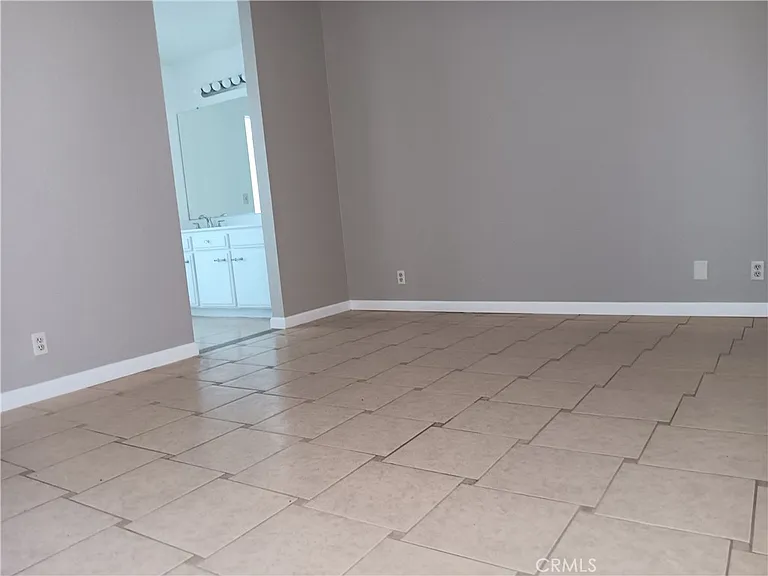 37623 Lilacview Ave — Photo 13
