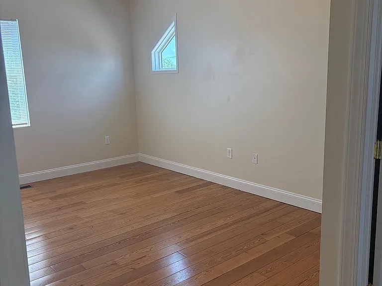 765 Washington Blvd #2 — Photo 11