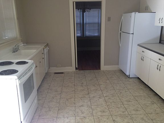 4th image of 502 Riverview Dr