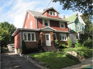 61 Washington Ave, Rutherford, NJ 07070