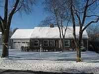 1st image of 1528 Surrey Dr