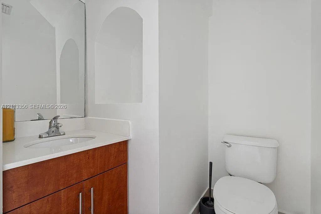 Tiffany Lakes Condo — Photo 4