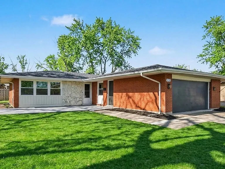 5535 Adeline Pl — Photo 3