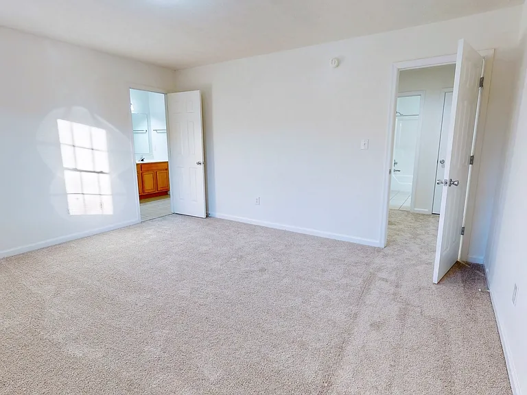 19 Berkshire Ln #101 — Photo 17