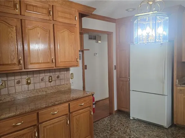 3259 Lafayette Ave, Kansas City, KS 66104