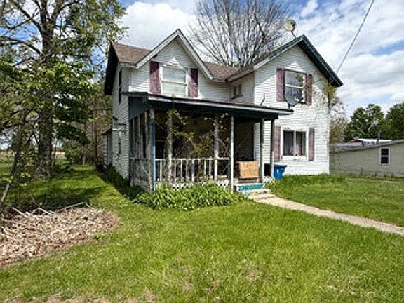 3rd image of 222 E Chicago Rd