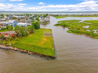 211 Debbie Dr, Slidell, LA 70458