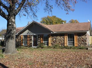 1180 Greenview Rd, Collierville, TN 38017