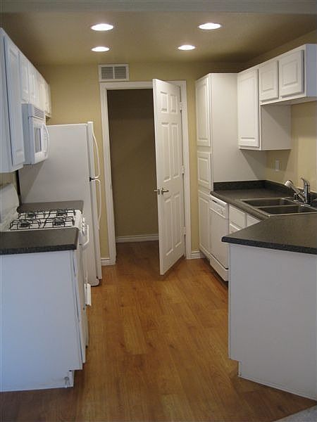 Gourmet Kitchen