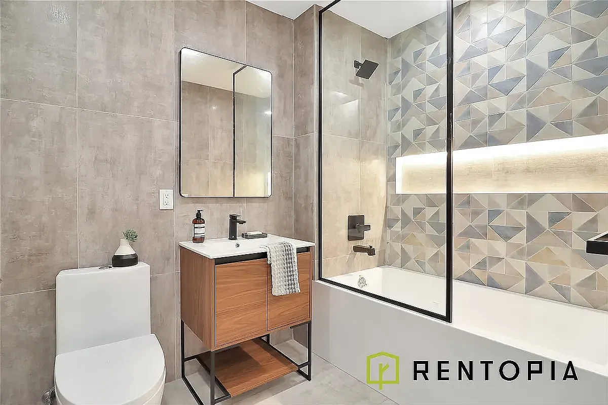 352 Meeker Avenue — Photo 4