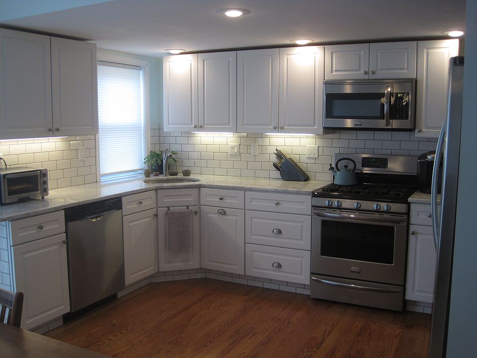 Brand new custom kitchen