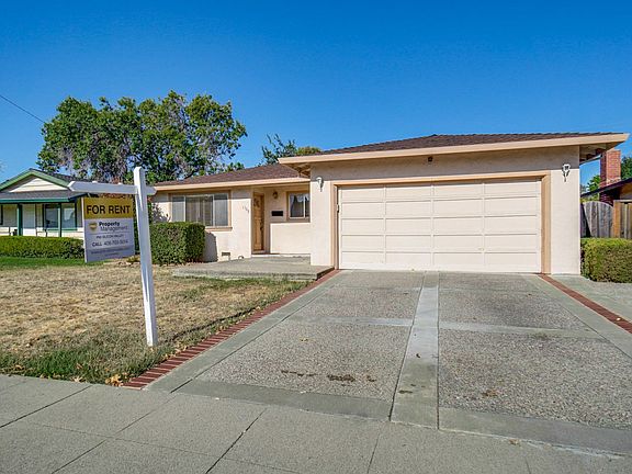 4th image of 1109 White Cliff Dr