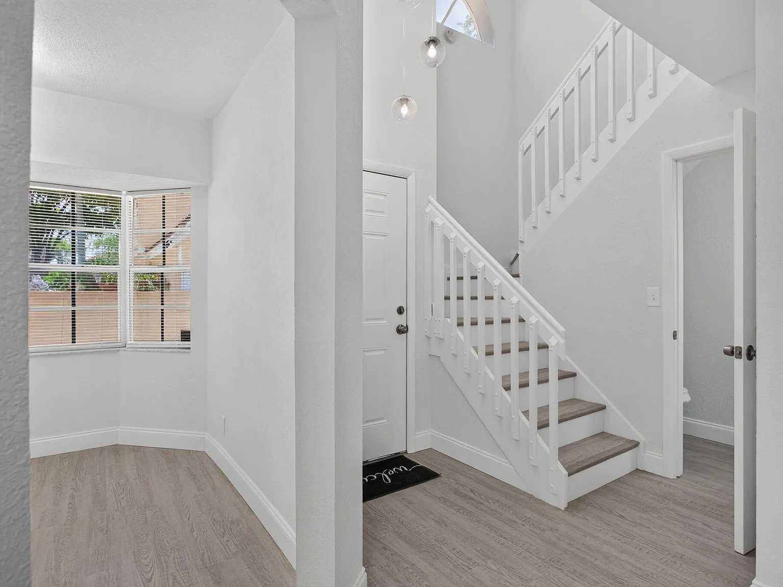 3 bed, 2.5 bath, 1669 sqft, $3,100 — Photo 4