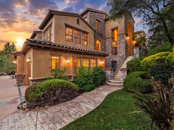 16279 Winchester Club Dr, Meadow Vista, CA 95722
