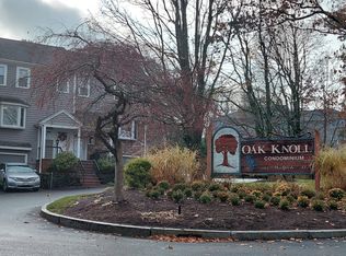 84 Walpole St APT 7G, Canton, MA 02021