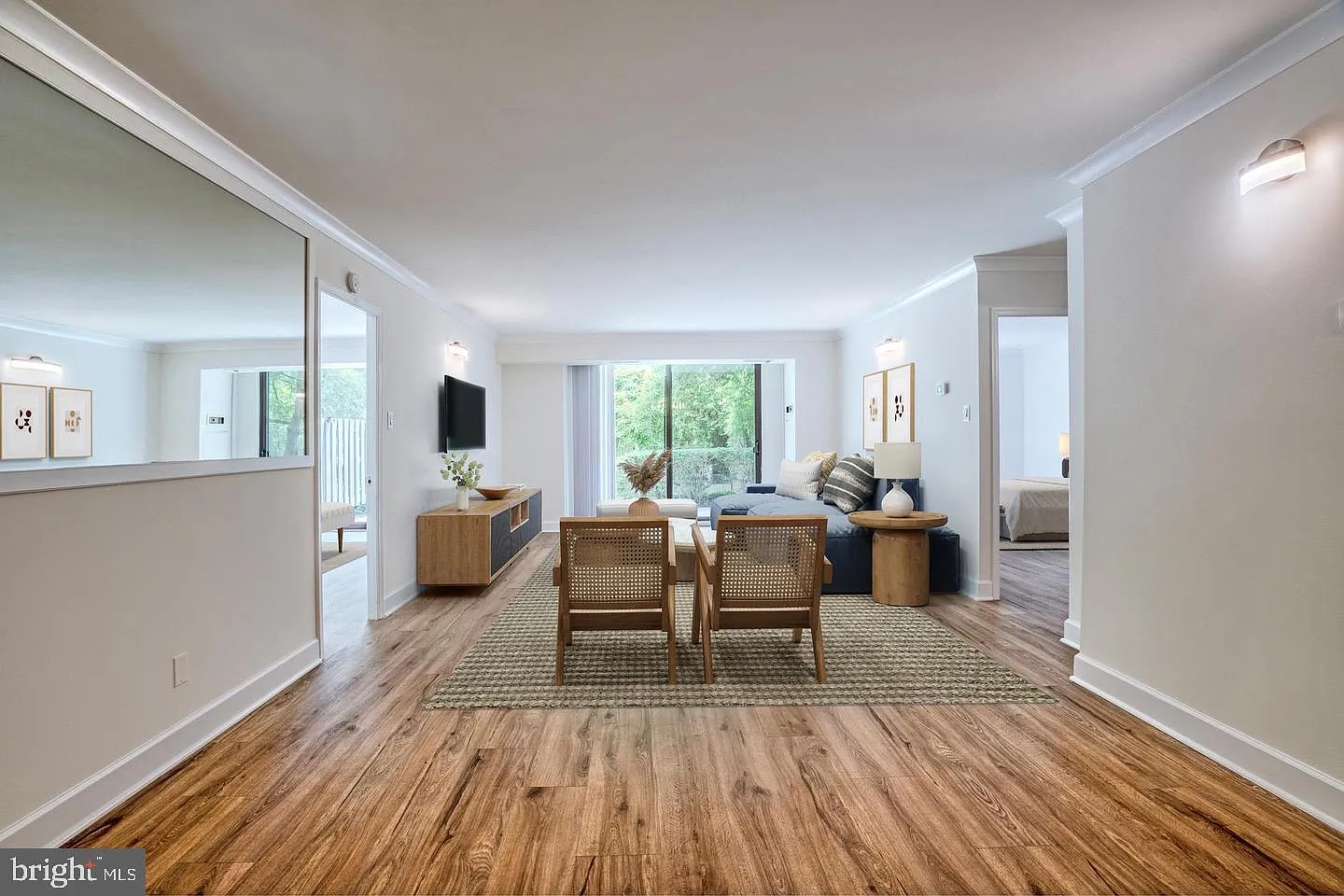 3 bed, 3.5 bath, 2638 sqft, $4,250 — Photo 3